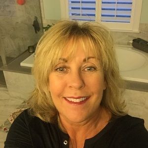 Meet your Posher, Janet